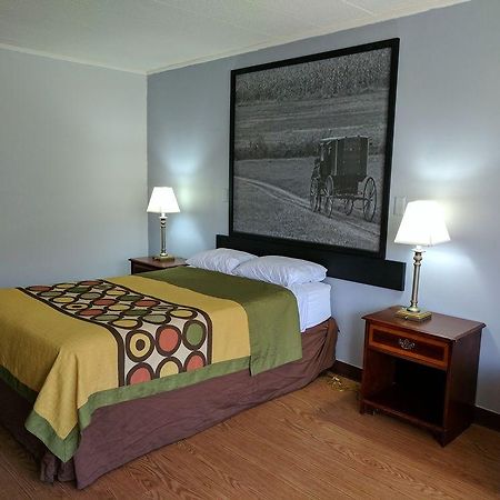 Sprucewood Inn Элирия Экстерьер фото